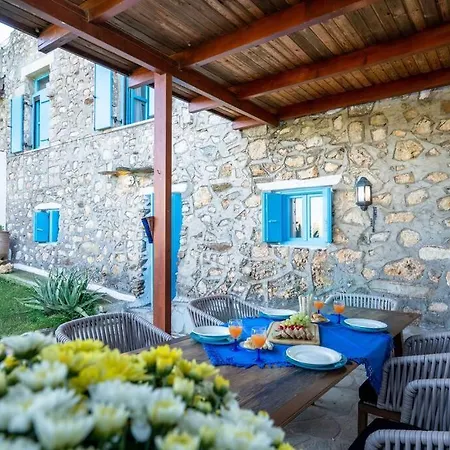 A 3bedroom Country House, With Pool Close To וילה *
