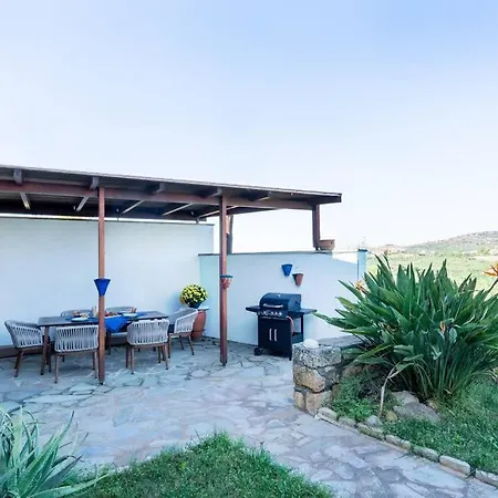 Villa A 3bedroom Country House, With Pool Close To *