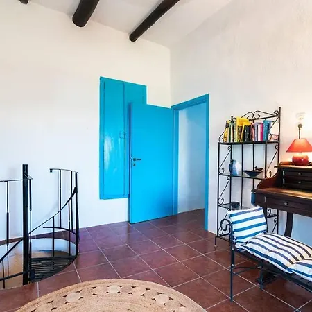 A 3bedroom Country House, With Pool Close To Roumeli